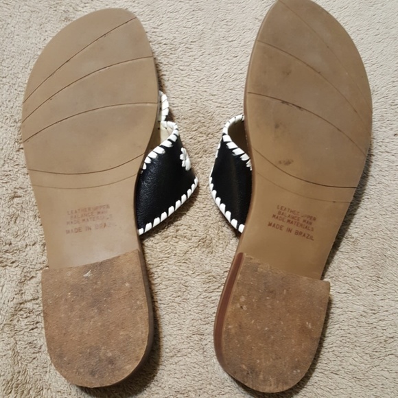 Apostrophe Leather Sandals/Flip Flops. Sz 8. - Picture 6 of 8